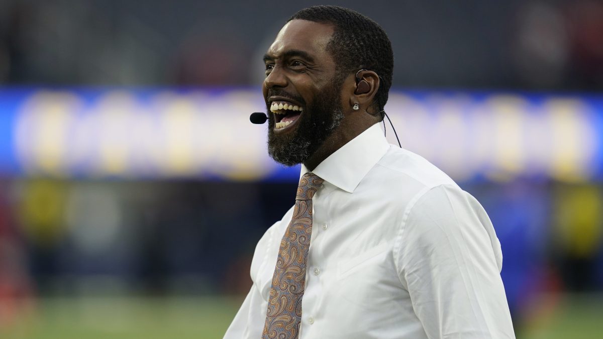 Randy Moss regresa a la televisión para cubrir toda la temporada de la NFL tras superar el cáncer