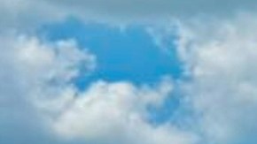 Después de herir al agente, el tirador escapó a una iglesia donde disparó contra feligreses.