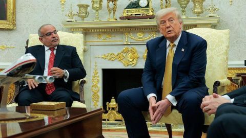 Una fotografía tomada en la final de Champions League se vio a Trump con las piernas hinchadas.