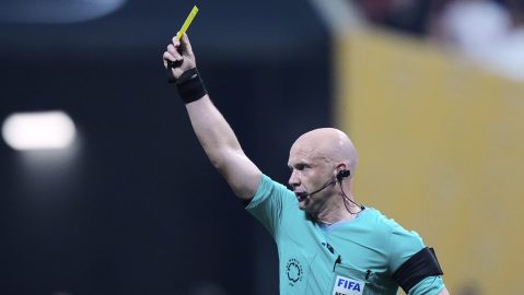 Árbitro Anthony Taylor durante el Mundial de Clubes.