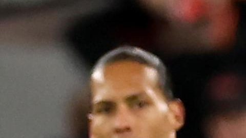 Diogo Jota tras marcar un gol en un partido entre el Liverpool y el Everton.