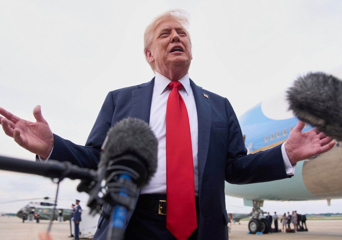 Trump enviará sistemas de misiles interceptores a Ucrania, pero "los pagará" Europa