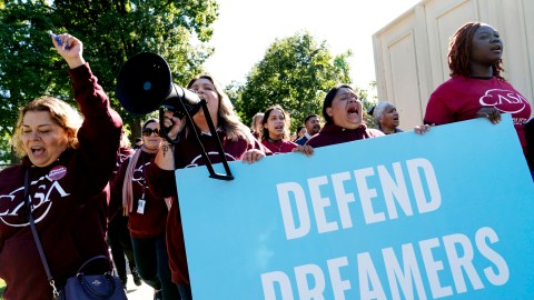 Administración Trump pide a 'dreamers' que se autodeporten: “DACA no otorga estatus legal”
