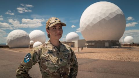 teniente coronel Ann Hughes