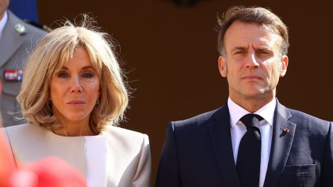 La influencer asegura que Brigitte Macron nació siendo hombre bajo el nombre Jean-Michel Trogneux.