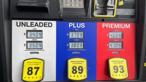 La diferencia puede llegar a representar entre $10 y $20 extra por cada tanque lleno.