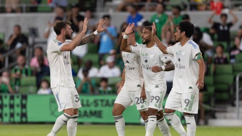 Jugadores de la MLS celebran un gol durante el partido amistoso frente a la Liga MX.