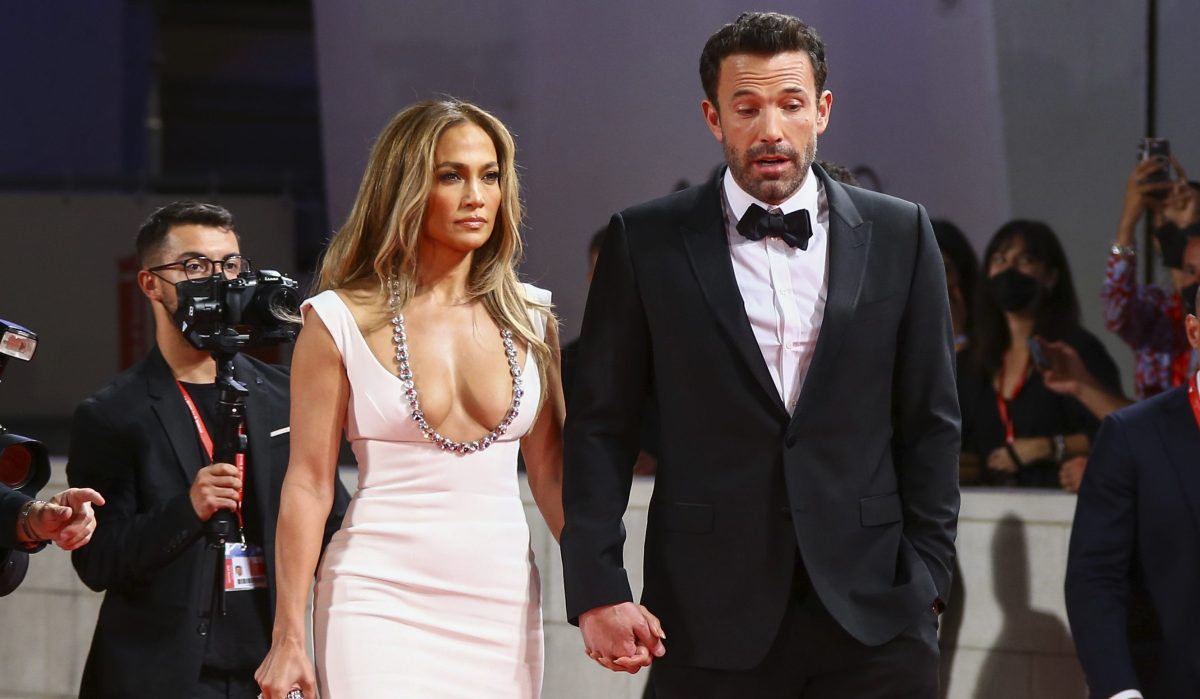 Jennifer López y Ben Affleck sacaron del mercado la mansión que compartieron