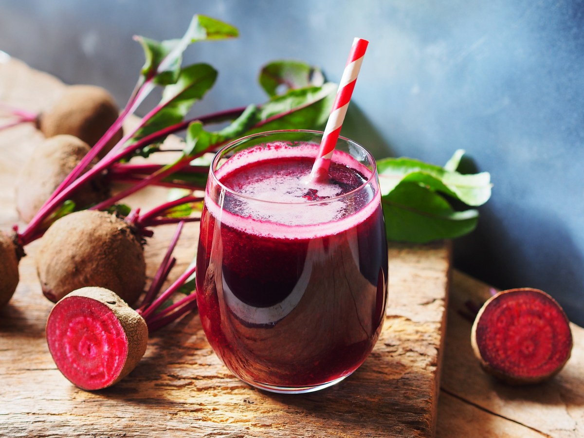 ¡Despídete de la Inflamación! 5 Bebidas Chilenas para un Abdomen Plano y un Intestino Feliz