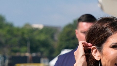 Kristi Noem llegó a Argentina: ¿Estados Unidos permitirá que argentinos que viajen sin visa?