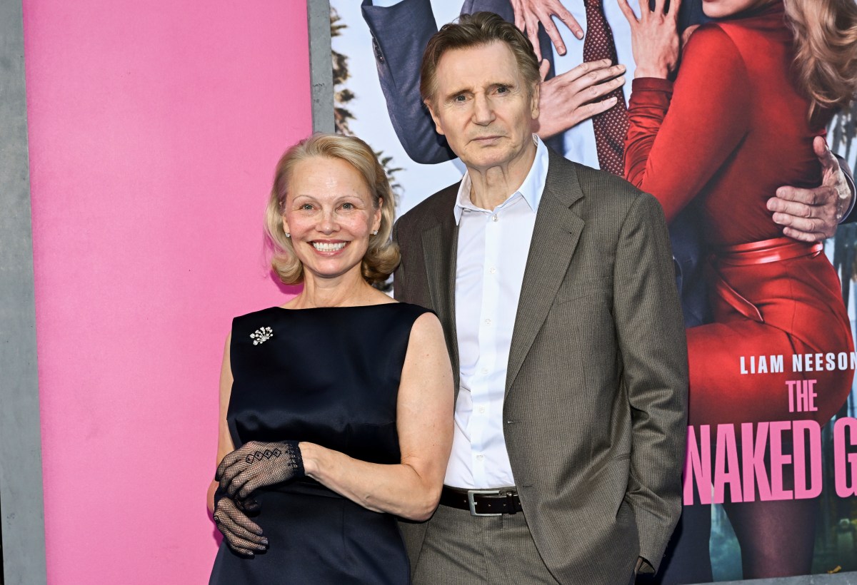 Pamela Anderson y Liam Neeson están saliendo: People