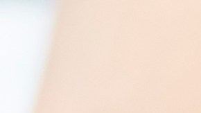 Un cuchillo afilado no solo facilita el corte, también es más seguro. Usa una chaira o un afilador doméstico para mantener el filo en forma.