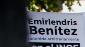 Las personas se manifestaron afuera de la Corte de Venezuela.