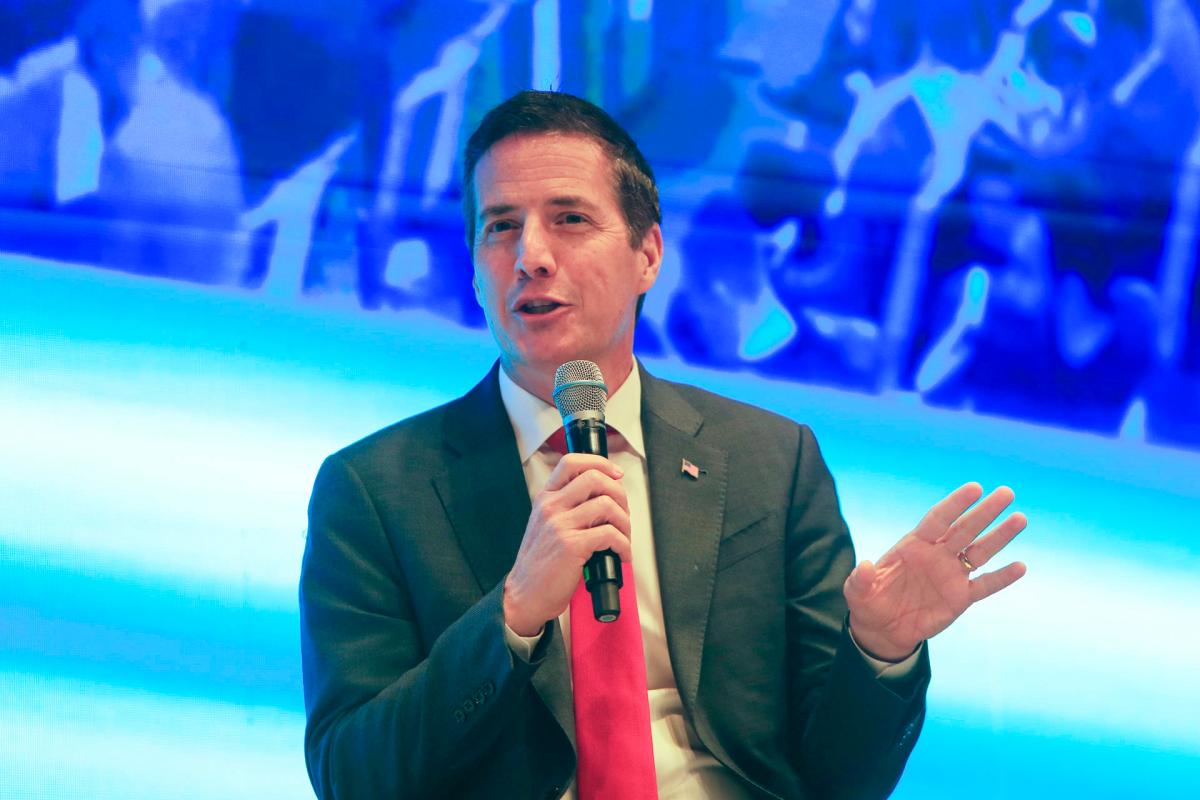 Maduro saldrá del poder en Venezuela antes de fin de año, augura senador de EE.UU.