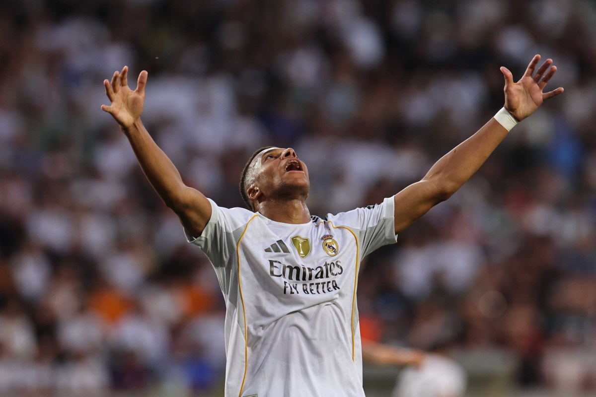 Kylian Mbappé marcó doblete y asistencia en primer juego como 10 del Real Madrid [Video]