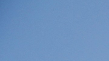 Países de Europa lanzaron por aire paquetes con ayuda para la población.