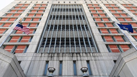 El MDC en Brooklyn ha estado bajo escrutinio, debido a las malas condiciones para reclusos.
