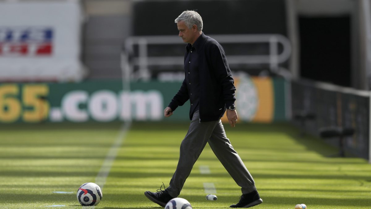 Fenerbahçe despide a José Mourinho tras la eliminación de la Champions League