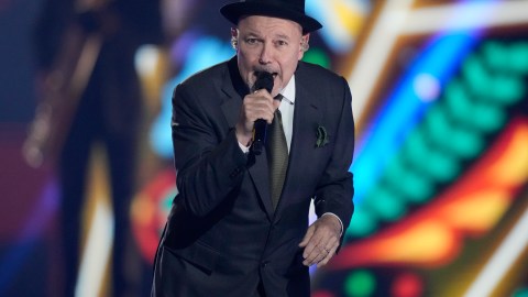 Rubén Blades será uno de los artistas que participarán en el homenaje.