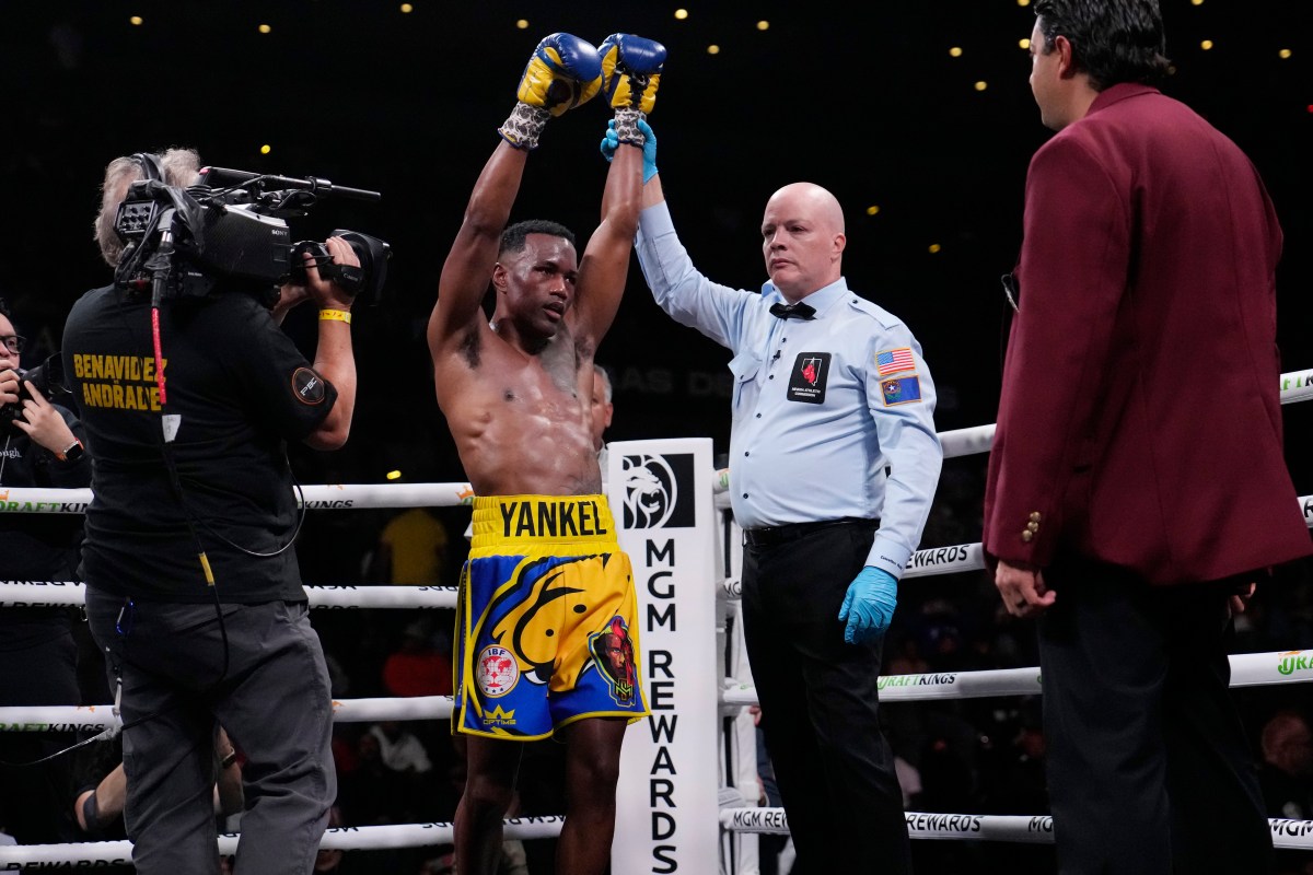 Subriel Matías asegura que tendrá una guerra en el ring contra Pitbull Cruz