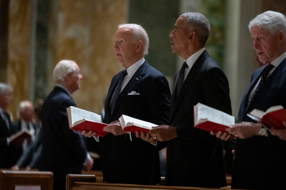 Clinton, Obama y Biden expresaron su pesar por el tiroteo en Minneapolis