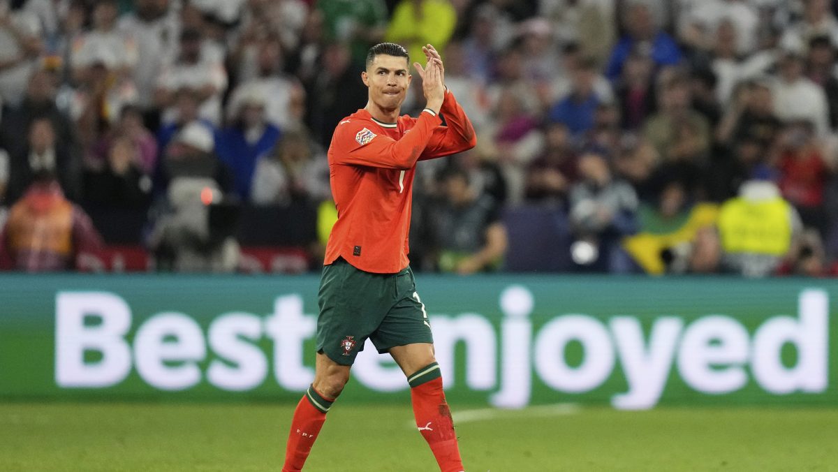 CR7 le teme al 5G: excompañero revela que Cristiano Ronaldo evita dormir cerca del celular