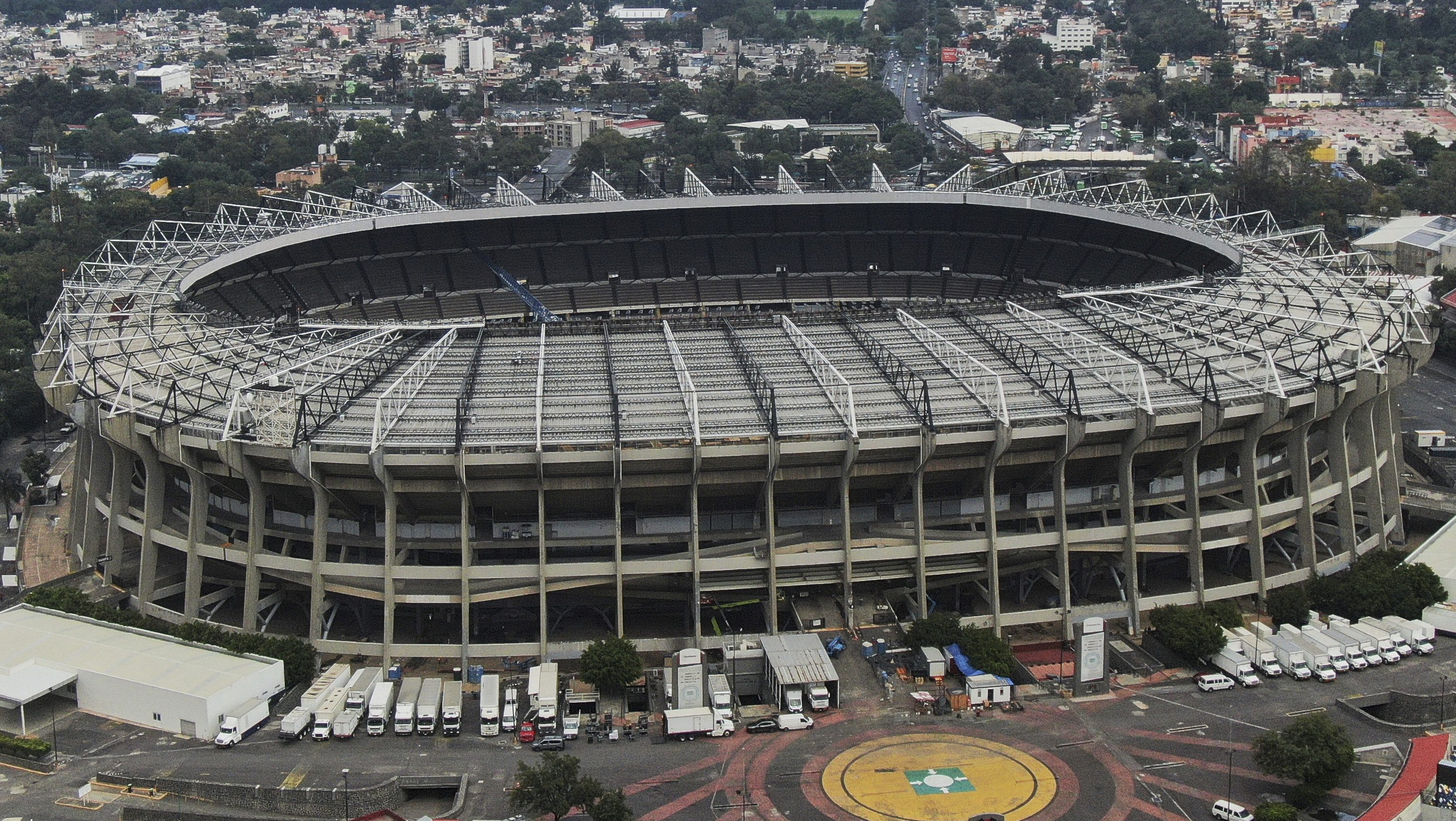 Mexico City police detain man for attempting to rent World Cup credentials