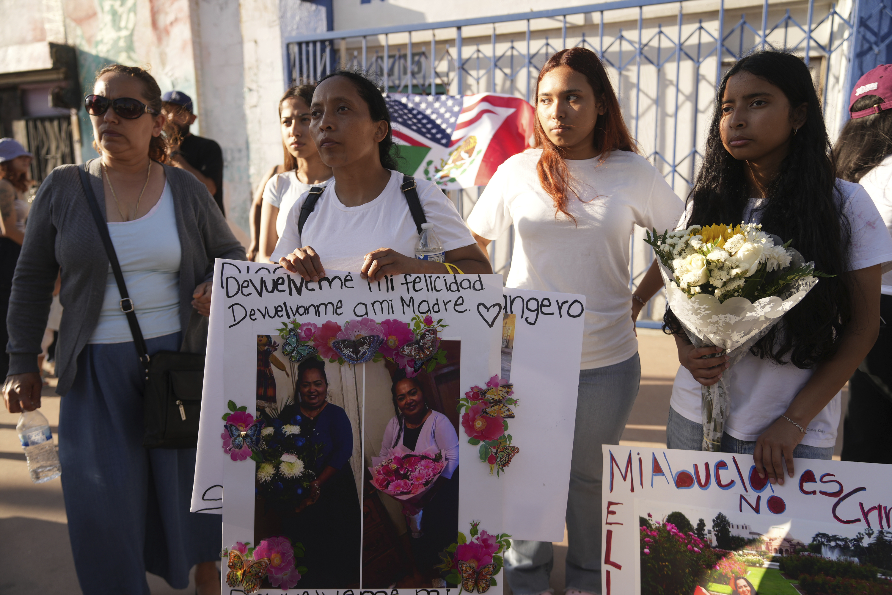 Tribunal mantiene restricciones detenciones de ICE en Los Ángeles, un revés para Trump
