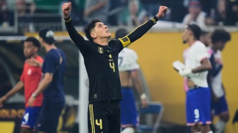 Edson Álvarez da el nombre de la persona que lo convenció de jugar en Turquía.