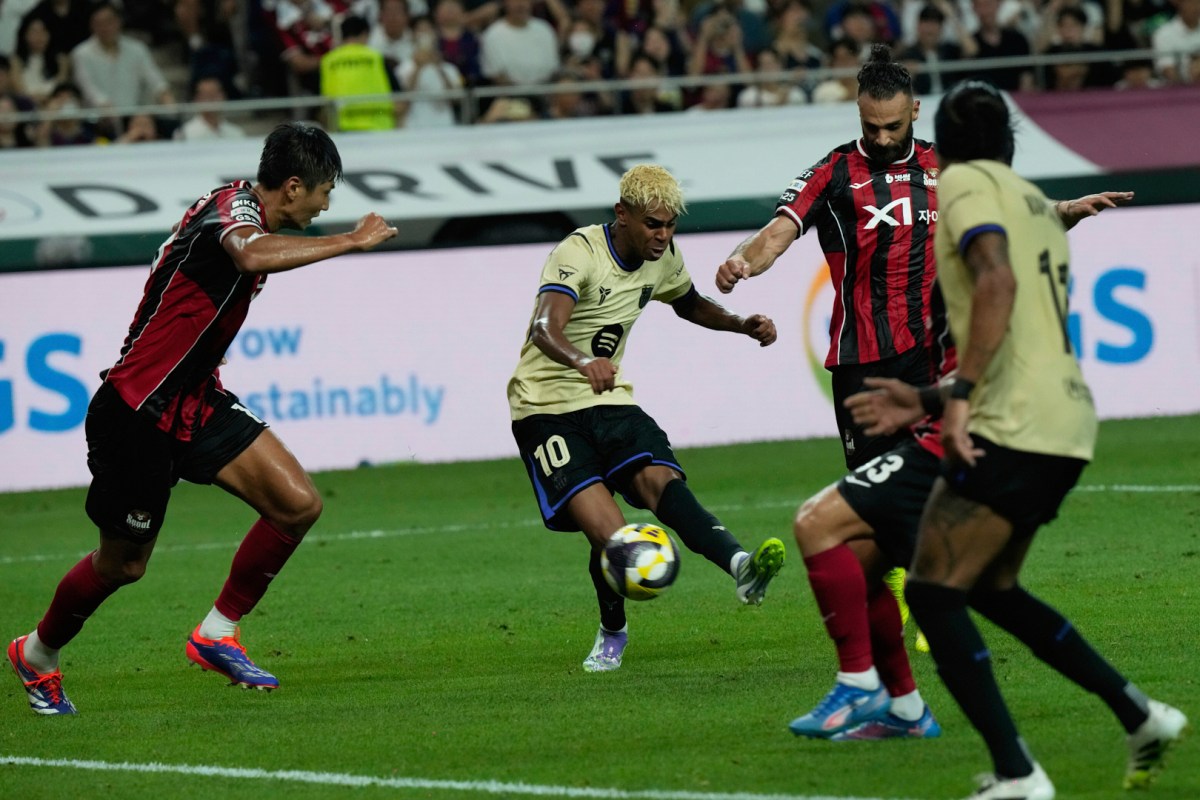 Lamine Yamal protagoniza romántico momento junto a Nicki Nicole