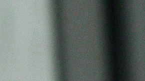 Yeonsoo Go, estudiante de Purdue detenida por las autoridades de inmigración en Manhattan la semana pasada, recibe el abrazo de su madre tras ser liberada el lunes 4 de agosto de 2025 en Nueva York.