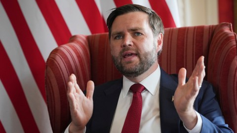 El vicepresidente de EE.UU., J.D. Vance, dijo que Rusia y Ucrania quedarán "insatisfechos" con acuerdo negociado por Trump.