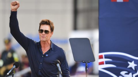 Tom Brady criticó la creciente influencia del dinero en el deporte universitario