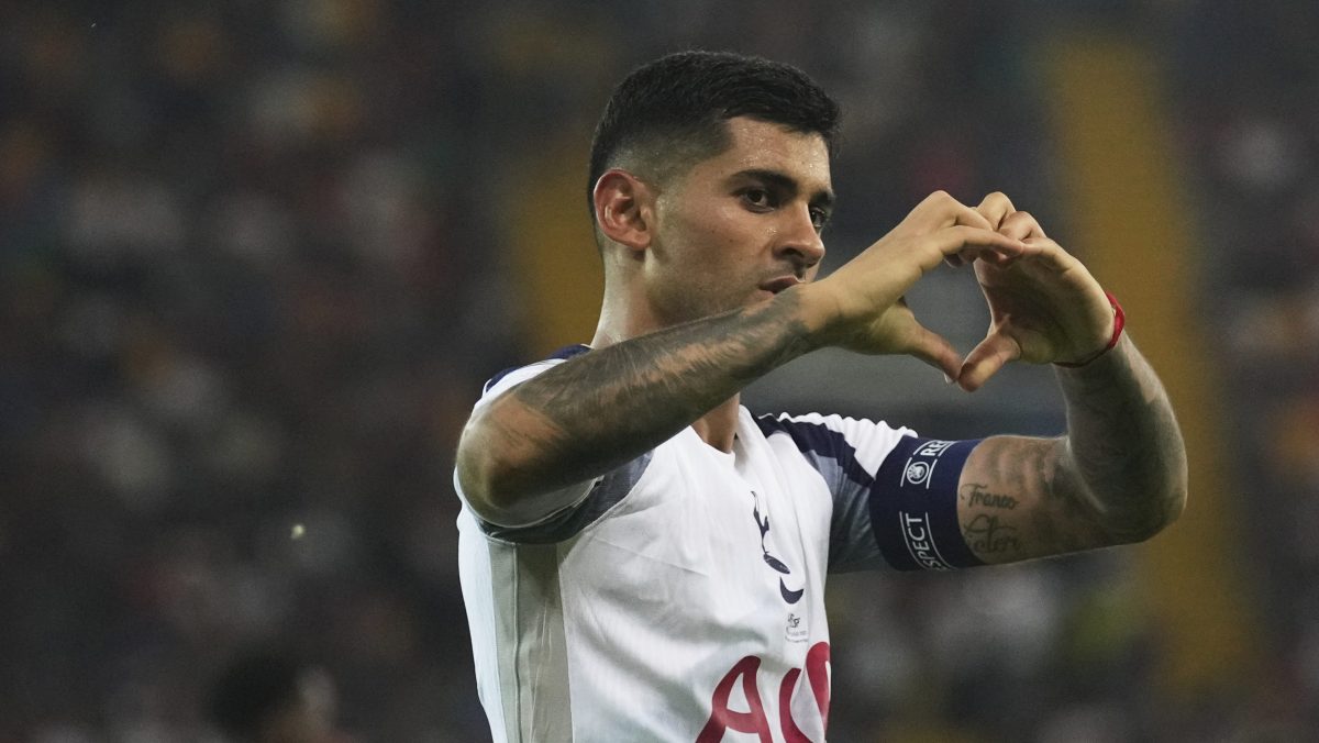 Argentino Cristian Romero renovó su contrato con Tottenham hasta 2029