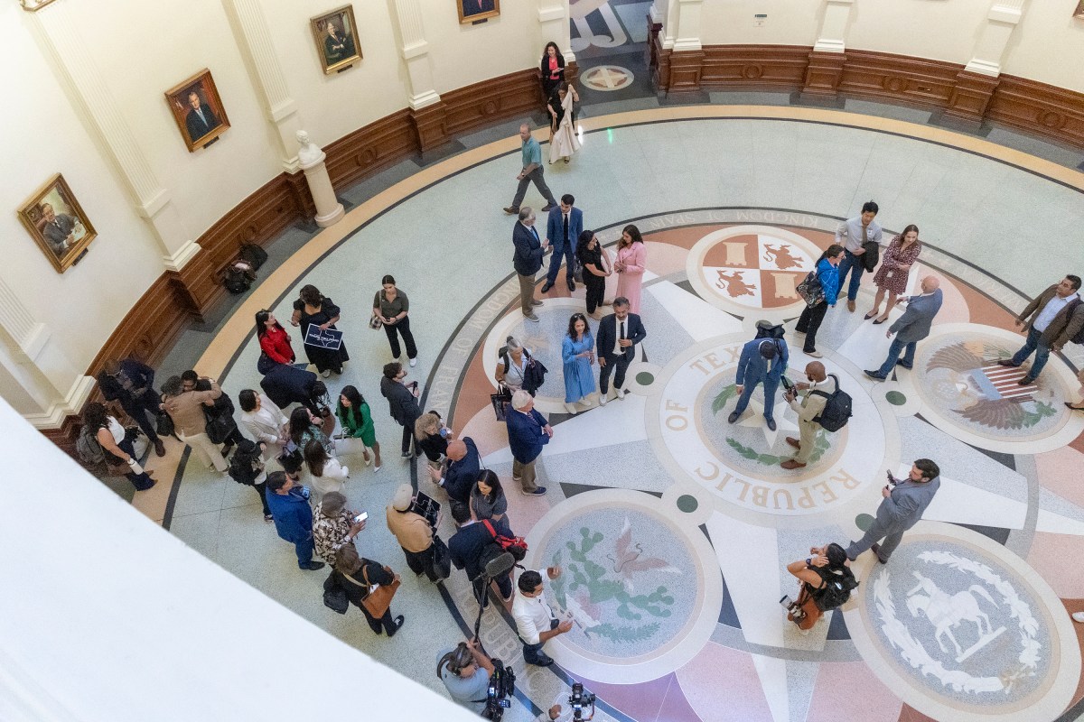 Senado de Texas aprueba nuevo mapa electoral que beneficiaría a republicanos en elecciones de medio término