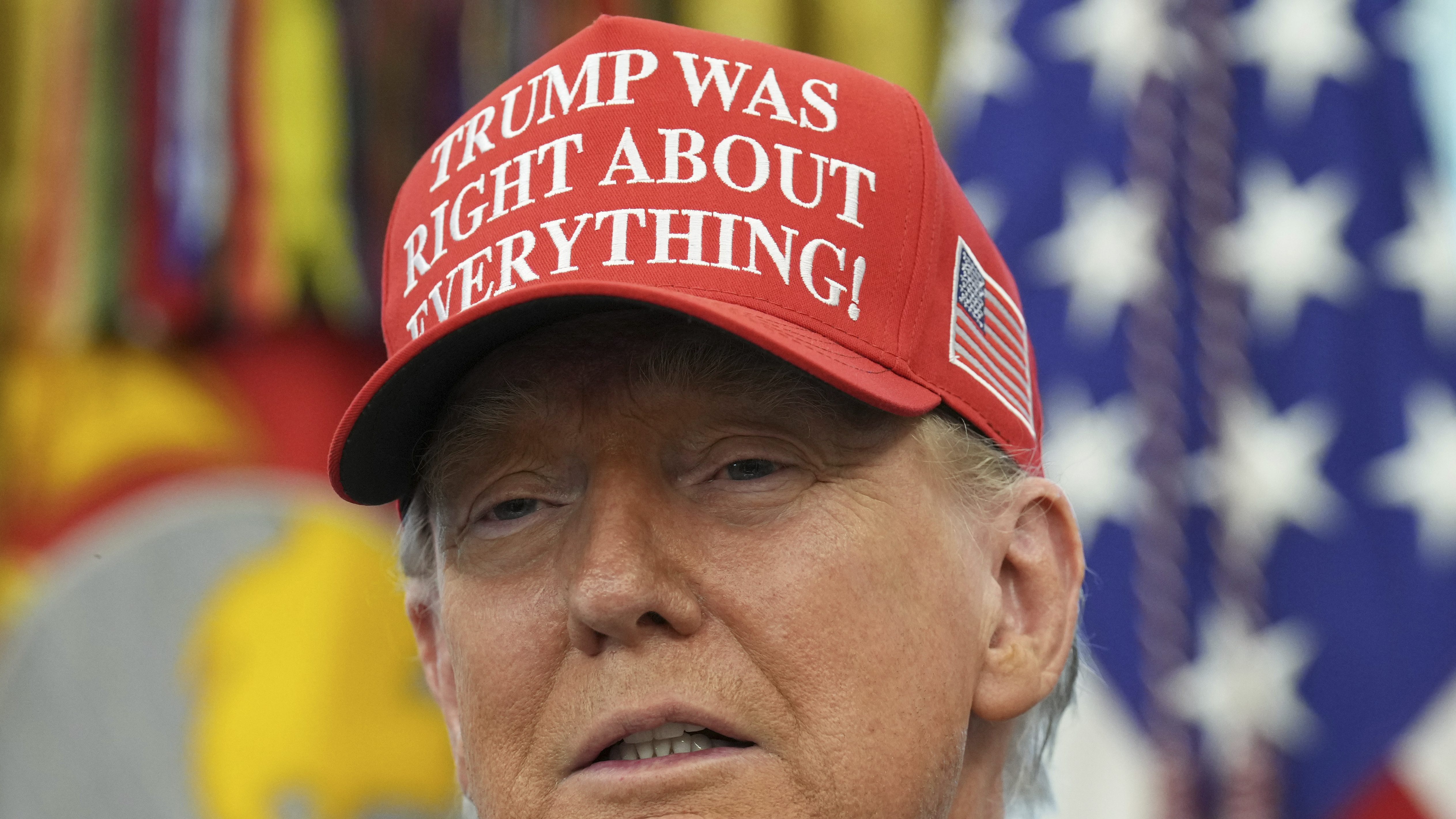Trump dice que EE.UU. ya “posee y controla” el 10% de Intel
