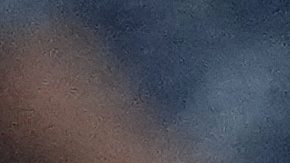 Momento en el que Lamine Yamal es derribado en el àrea del Rayo Vallecano.