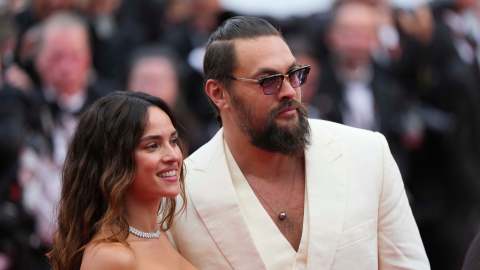 Jason Momoa y Adria Arjona tienen un noviazgo desde hace poco más de un año.