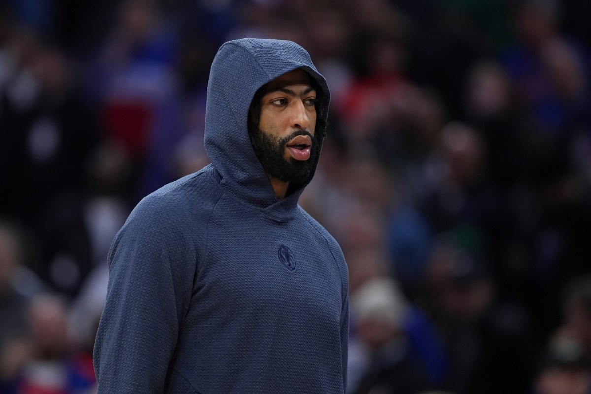 Anthony Davis pide $40 millones de dólares por su mansión en Los Ángeles