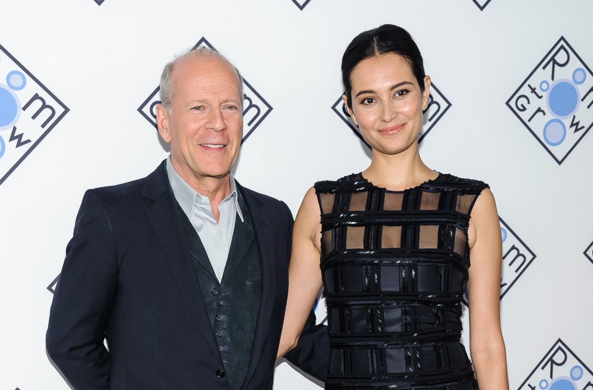 Esposa de Bruce Willis dice que él la recuerda por "momentos"