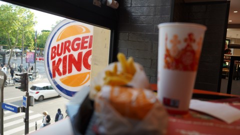 La nueva hamburguesa está inspirada en las peticiones de los clientes.