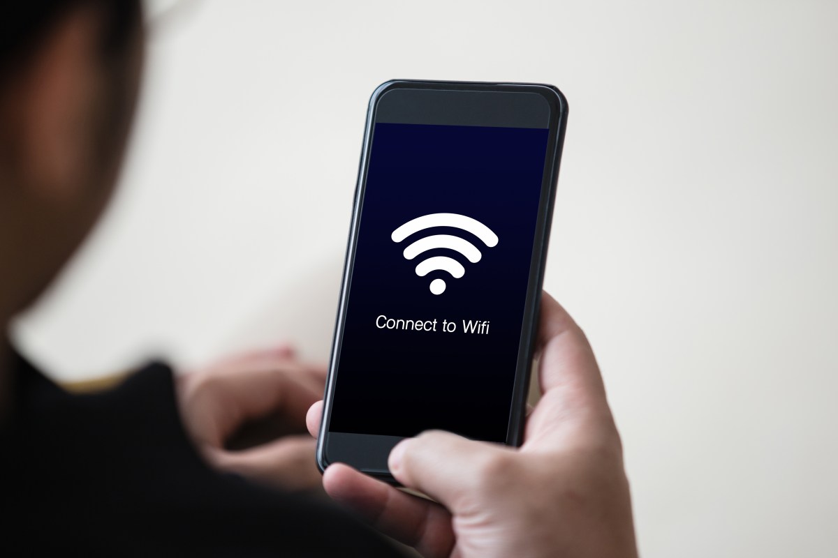 Compartir WiFi desde un celular Android sin dar la contraseña: guía paso a paso