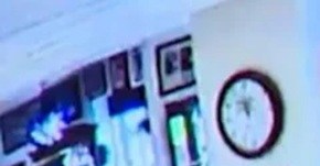 Cuatro hombres asaltaron una joyería en Seattle en menos de 2 minutos y extrajeron cerca de $2 millones en mercancías.