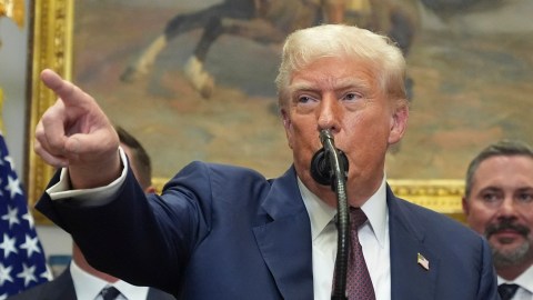 Donald Trump reprochó nuevamente a Canadá por su falta de colaboración en el combate al fentanilo.