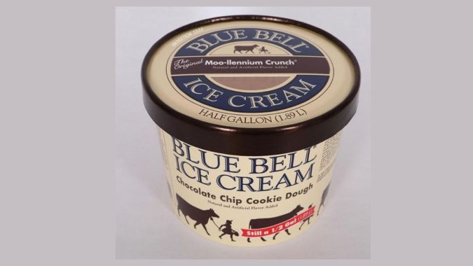 La descripción del helado no refleja los ingredientes que contiene, entre ellos alérgenos.