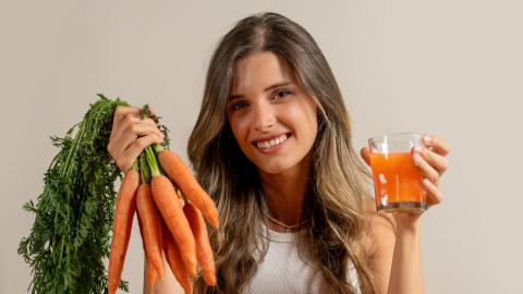 El jugo de zanahoria es un elixir para la salud y la piel.