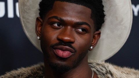 Lil Nas X fue arrestado en Los Ángeles.