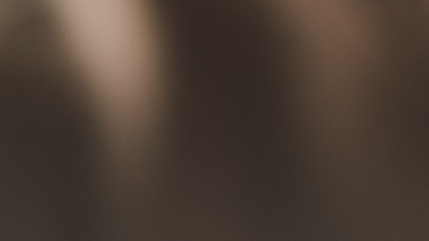 Los jóvenes de la Generacion Z están mucho más conscientes de las dificultades financieras del mundo en el que viven.