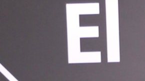 Luca Onestini, modelo italiano, en el programa En Casa con Telemundo.