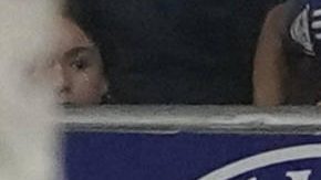 El delantero del Real Madrid Vinicius Junior (d) celebra con Kylian Mbappé tras marcar el tercer gol, durante el partido de LaLiga que el Real Oviedo y Real Madrid disputaron este domingo.